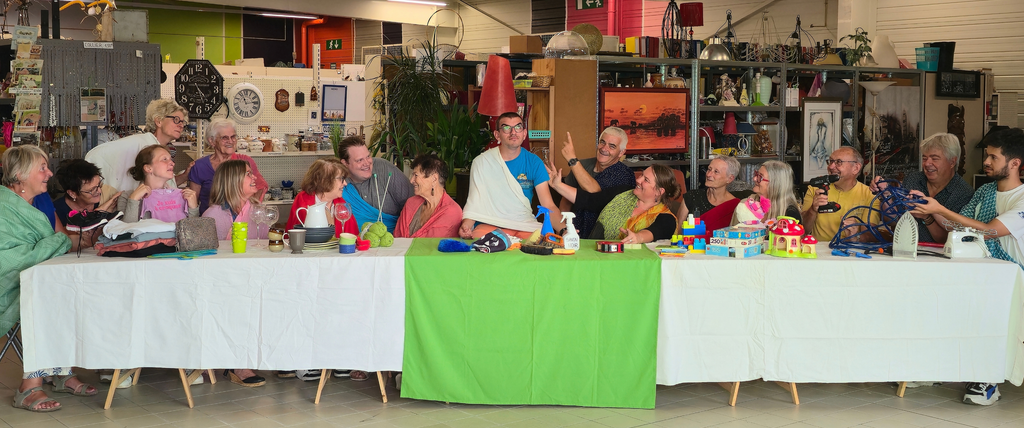 Photo de l'équipe de bénévoles du Bon Débarras pour le concours Bénévoles BZH 2026. Encouragez nous (numéro 23) !